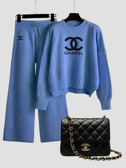 Luxe Crest Knit Set & Quilted Chain Bag